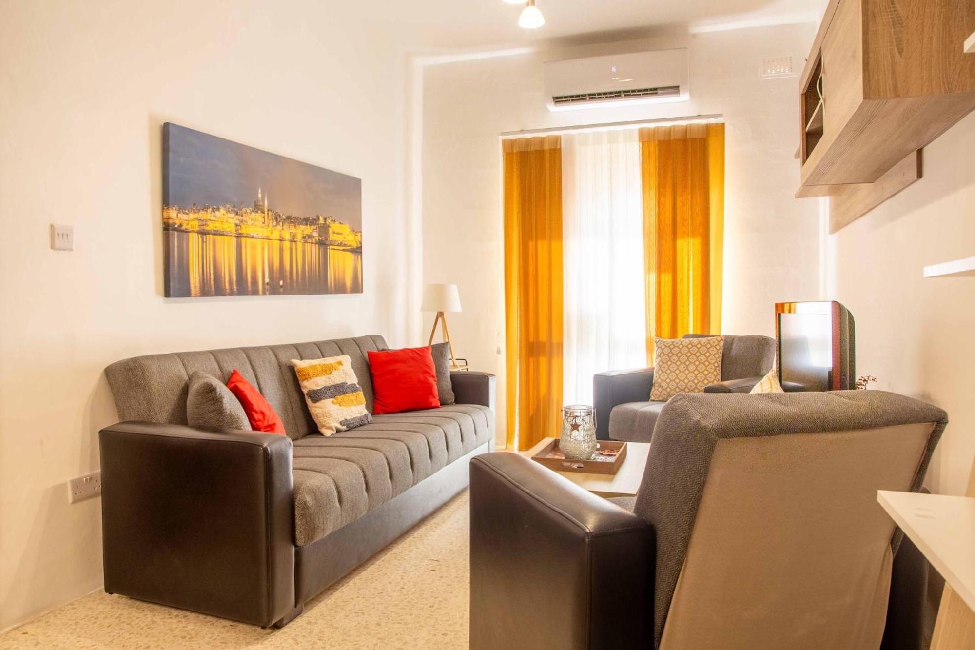 Spacious, Modern 3 Bedroom Apartment - St. Paul'S Bay Exterior photo